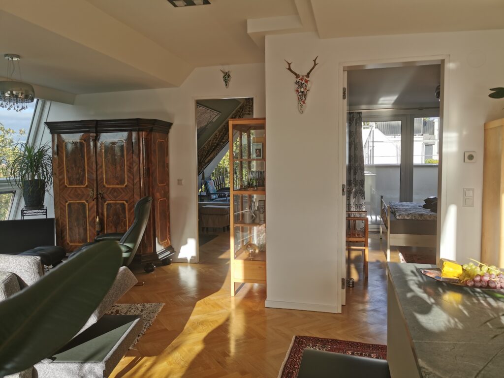 Blick zu den zwei Zimmern